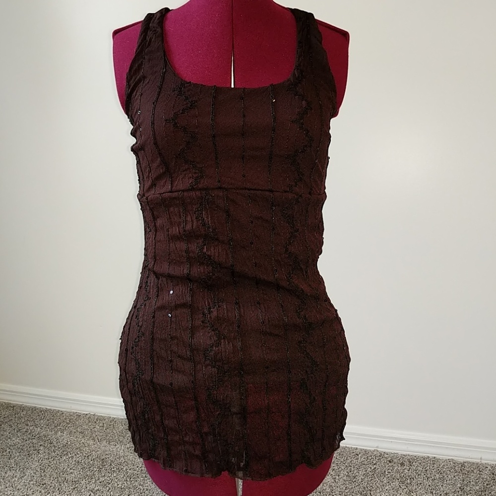 Sequenced tank top